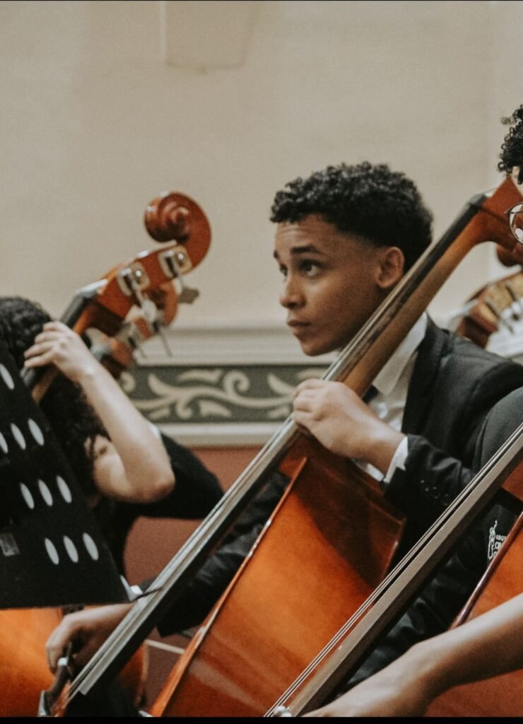 16-year-old bass player from Pernambuco is featured at the 20th Femusc